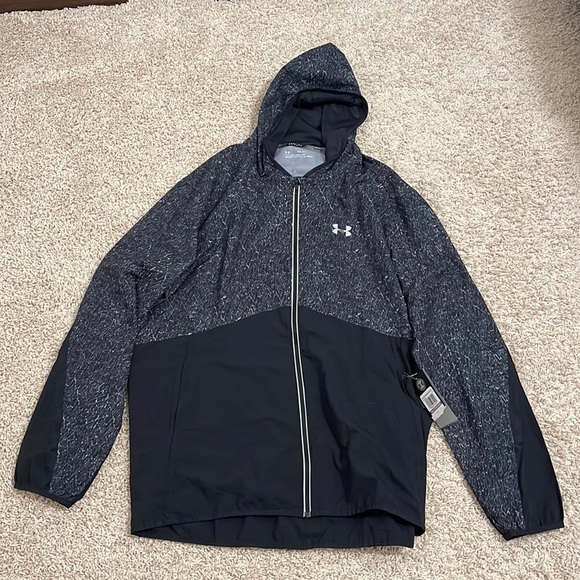 NWT Under Armor Men's Run True Printed Black Reflective Jacket 1300729 SZ XXL - Picture 2 of 8